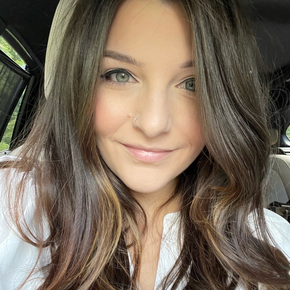 Meet your Posher, Suzanne